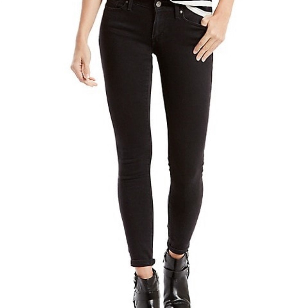 Levi 711 Skinny Black Jeans